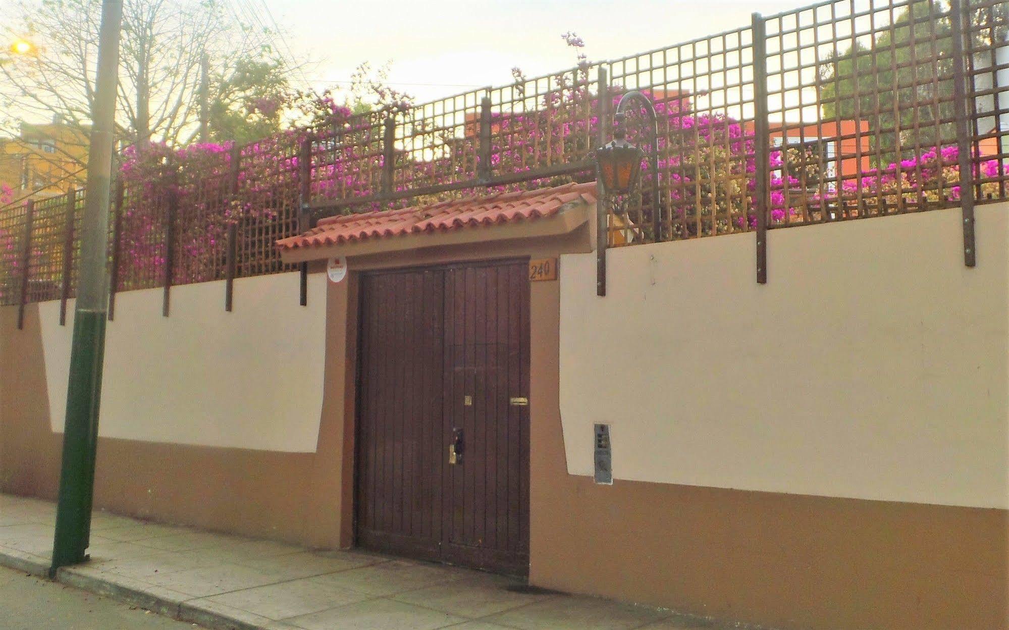 D'Osma Bed & Breakfast Lima Exterior photo